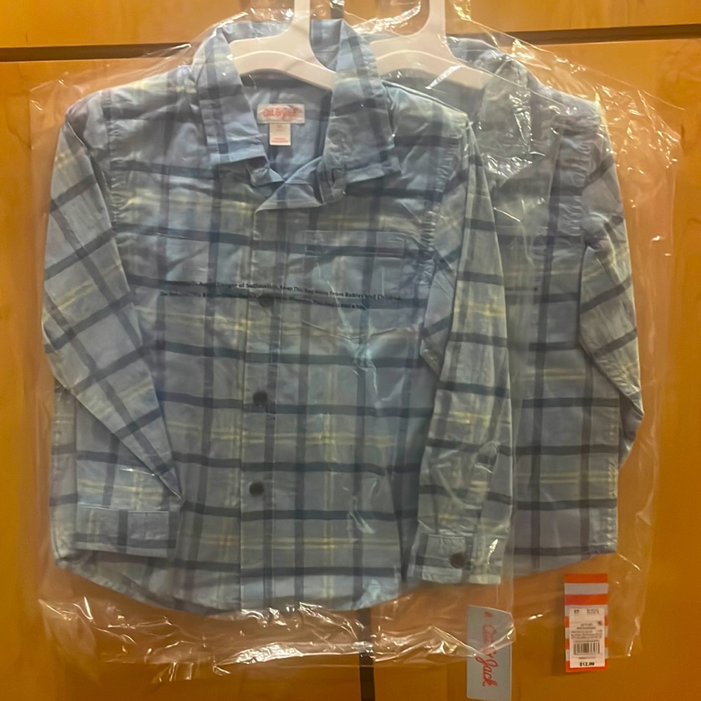 2 identical 5T boys long sleeve shirt by cat and Jack